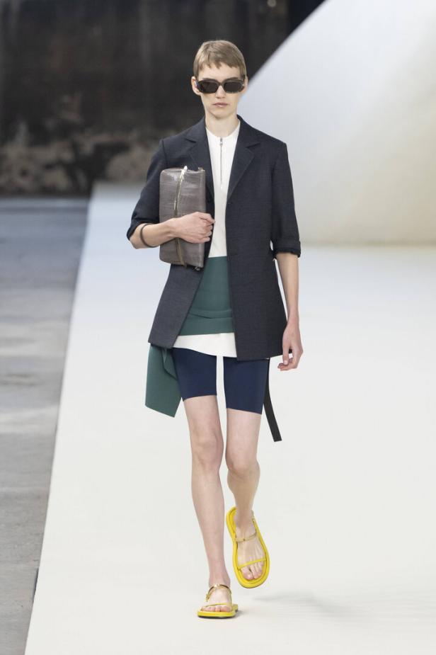 MFW: Tods Spring Summer 2025 Collections fashion show in Milan A model is seen on the catwalk at the Tods fashion show d